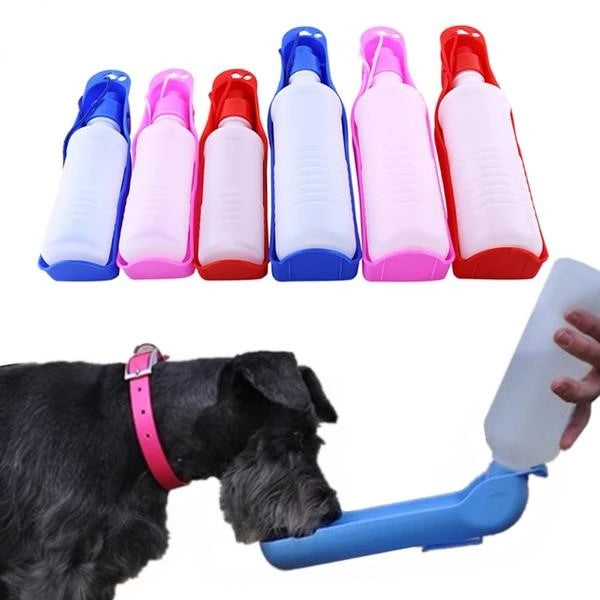 Bouteille d'eau avec gamelle rétractable